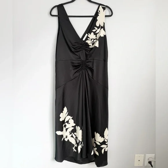 Vince Size 10 • Black Floral Satin Ruched Sleeveless Dress.